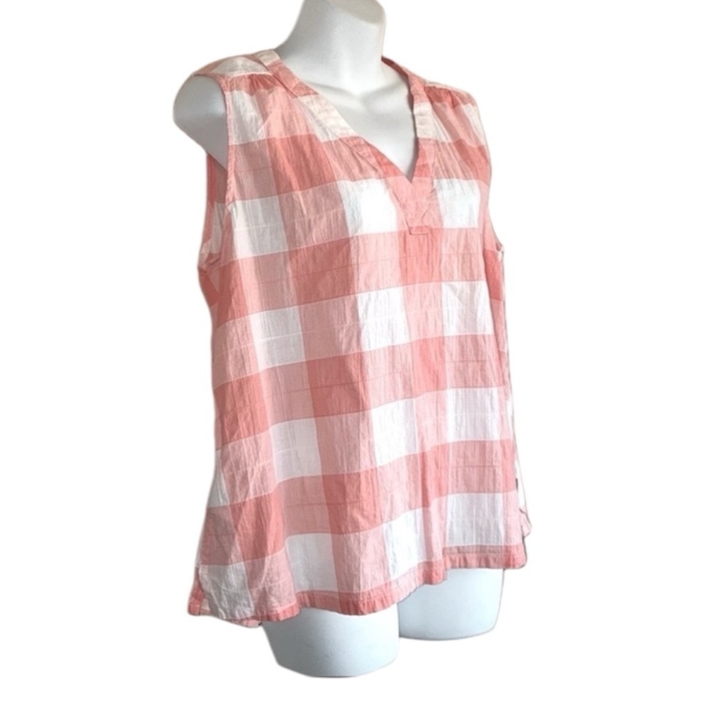 Eddie Bauer Top, women's XL, peach/white, sleeveless, pullover V neck. EUC